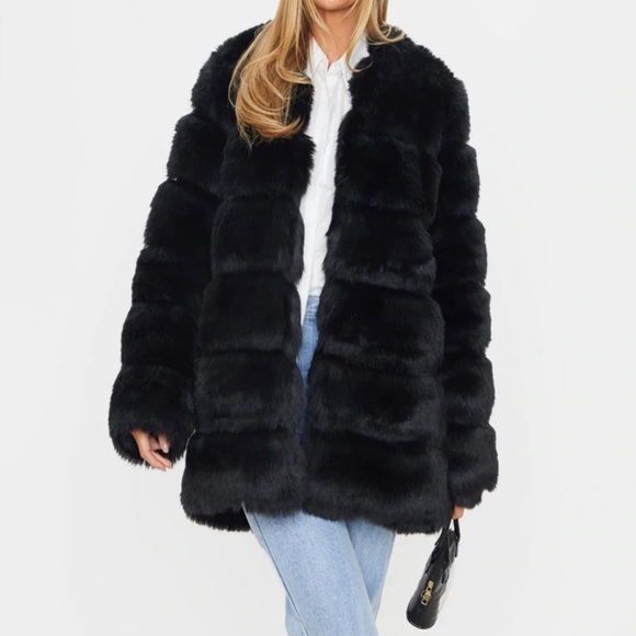 Jackets & Blazers - Black faux fur bubble coat